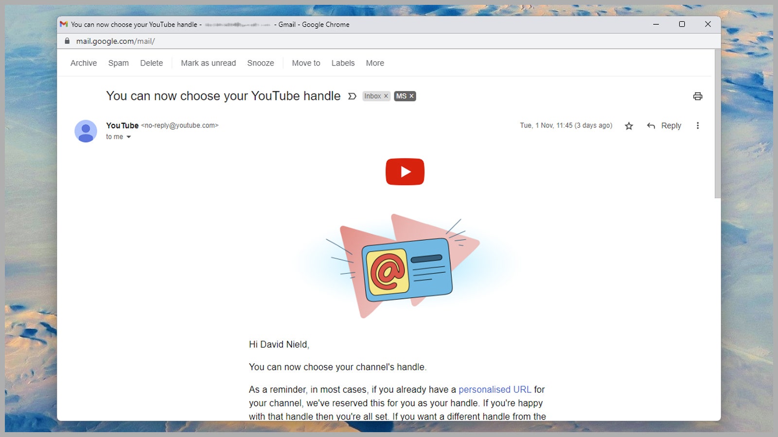 لقطة شاشة على متصفح سطح المكتب لرسالة بريد إلكتروني من YouTube حول المطالبة بمعرف YouTube.